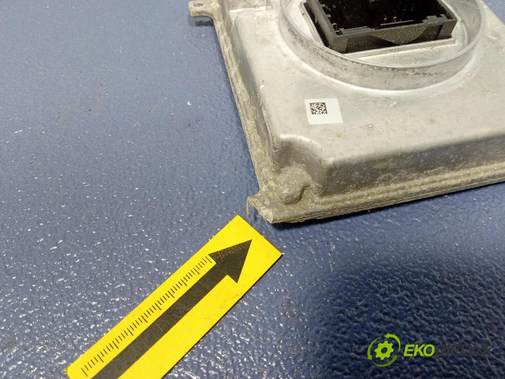 Vw Golf 2019 střídač: 7P5941572A