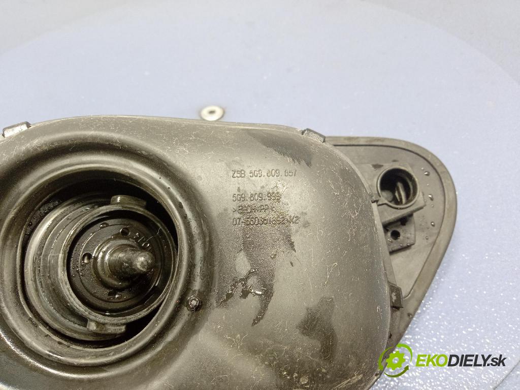 Vw Golf 2019 Klapka nádrže paliva 5G9809799
