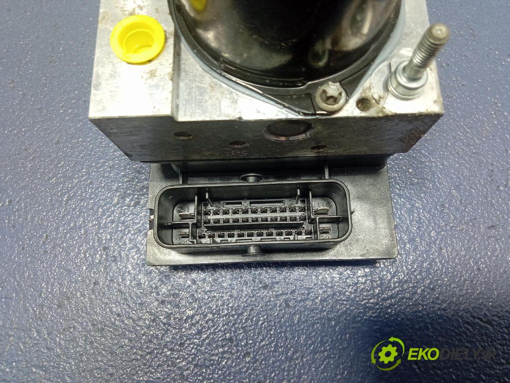 Vw Golf 2019 čerpadlo ABS x 6R0907379AA