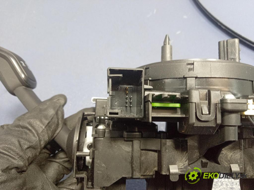 Vw Golf 2019 prepínač Komplex: 5Q1953521M