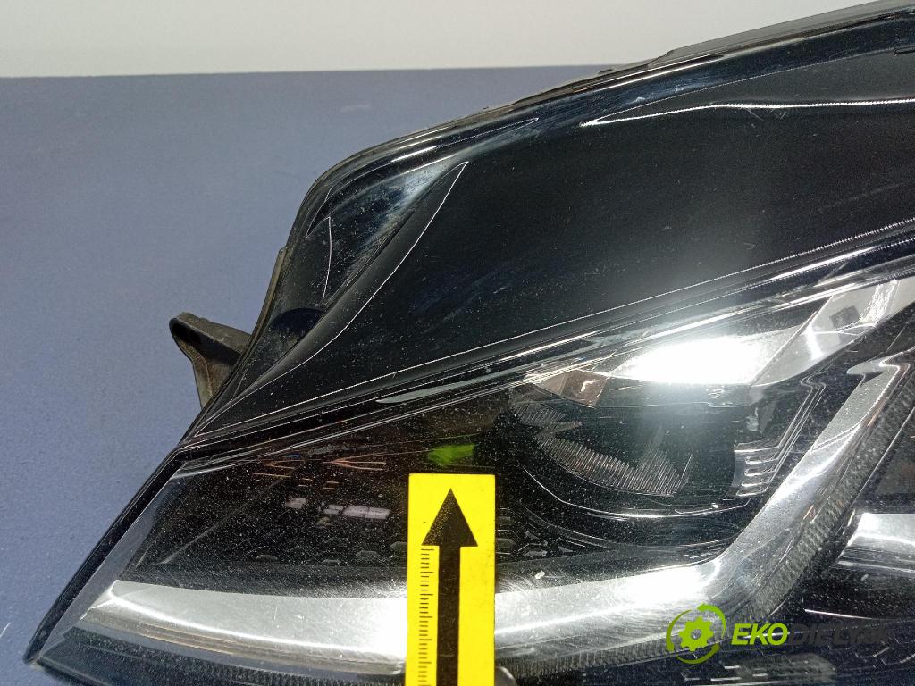 Vw Golf 2019 Reflektor: Vľavo: 5G1941059