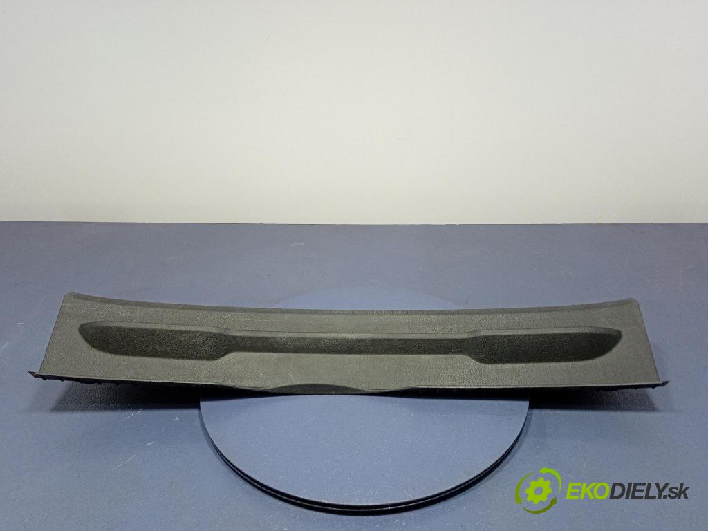 Vw Golf 2019 lišta kufra: 5G9863459