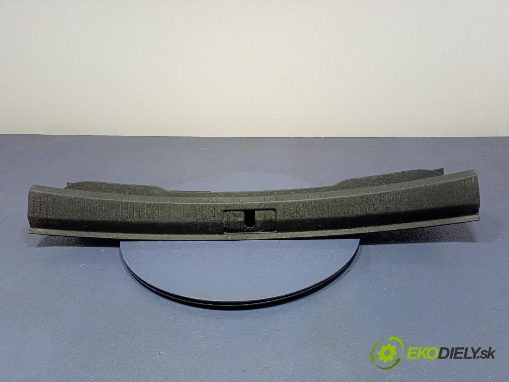 Vw Golf 2019 lišta kufra: 5G9863459