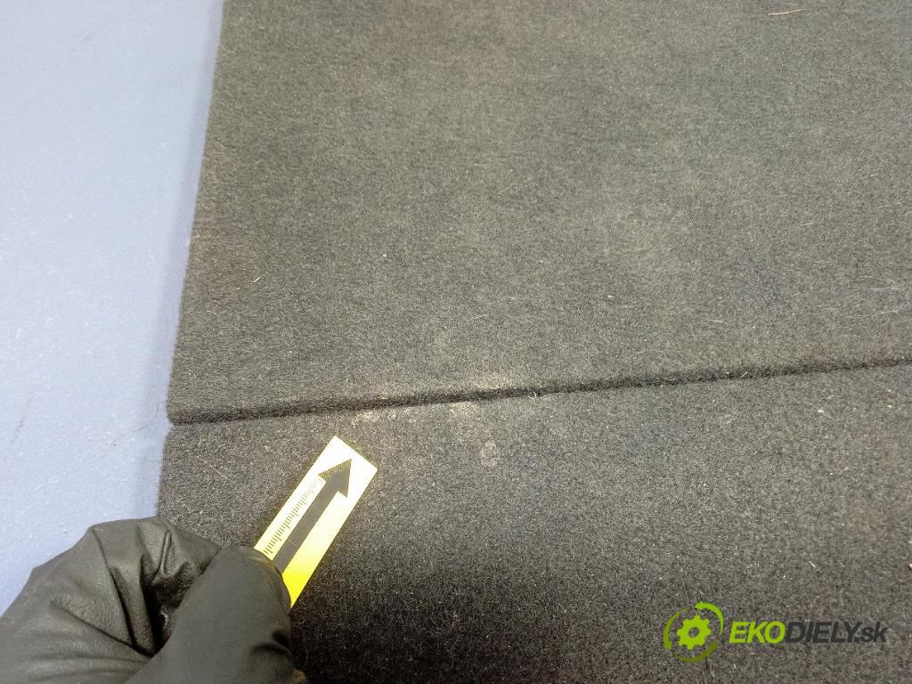 Vw Golf 2019 koberec do auta 5G9858855