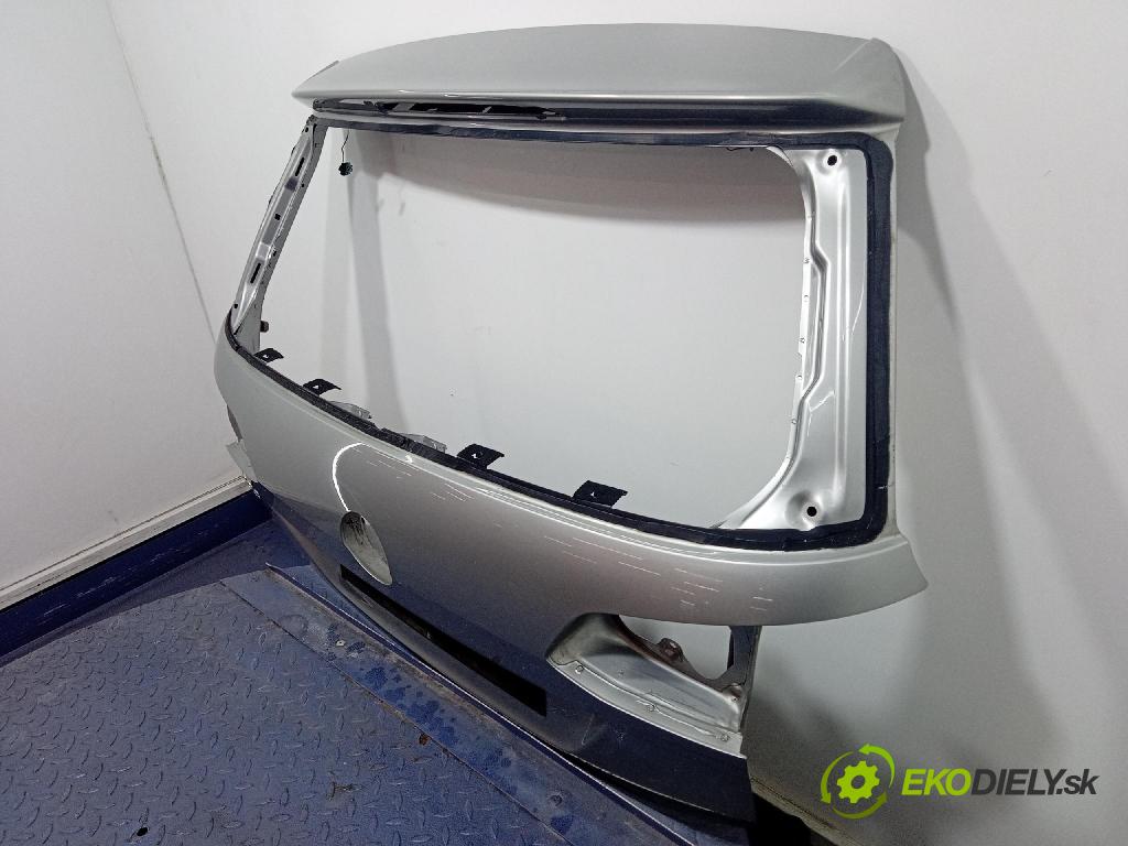 Vw Golf 2019 zadna dveře kufra: kufra: