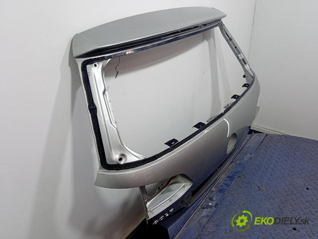 Vw Golf 2019 zadna dveře kufra: kufra:
