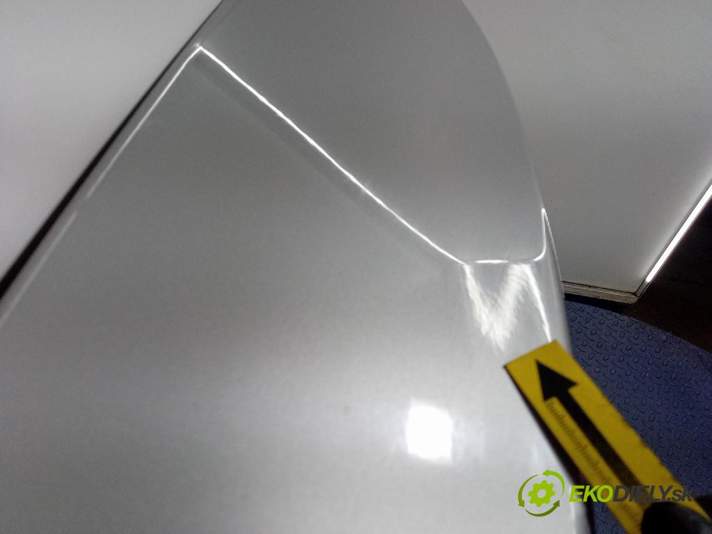 Vw Golf 2019 zadna dveře kufra: kufra: