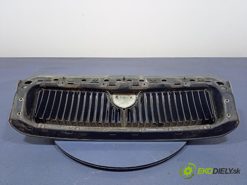 Skoda Octavia 2003 miežka / Gril: 1U0853651E