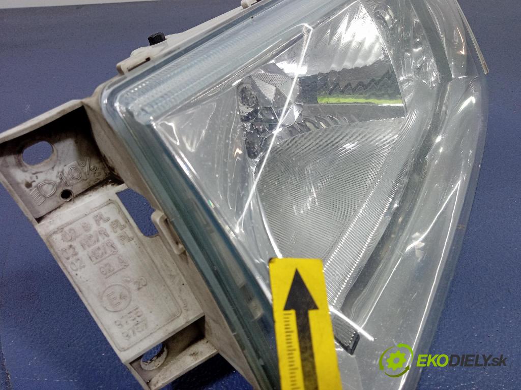 Skoda Octavia 2003 Reflektor: Vľavo: 1U1941015K