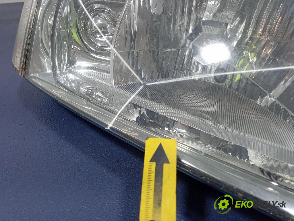 Skoda Octavia 2003 Reflektor: v pravo: 1U1941016K