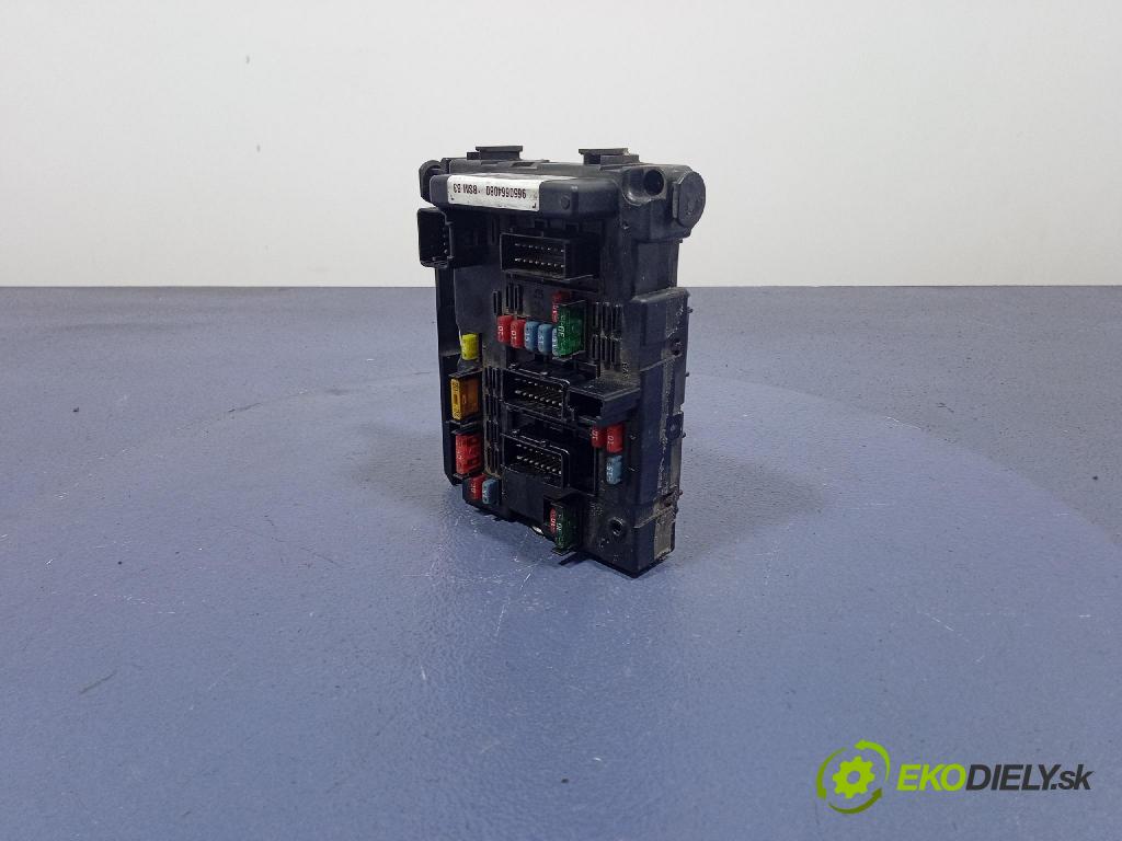 Peugeot 307 2005 skříňka Pojistky 9650664080