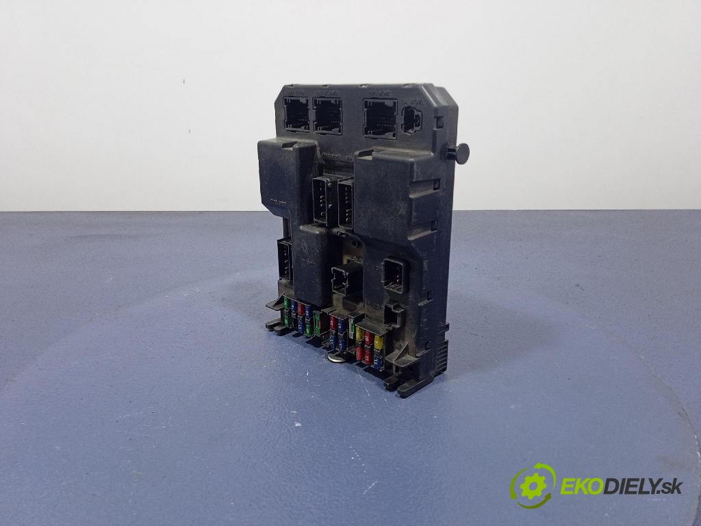 Peugeot 307 2005 skrinka Poistky: 9651197680