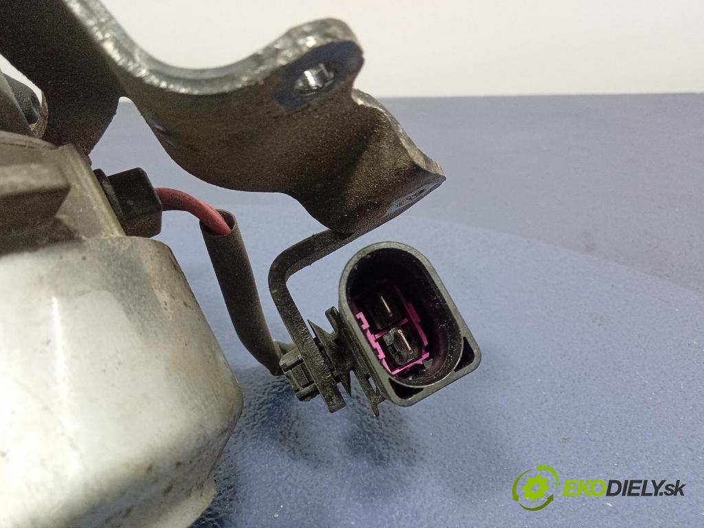 Vw Golf 2019 čerpadlo vakuová 5Q0612181