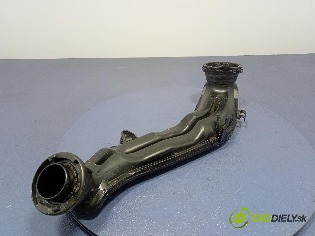 Vw Golf 2019 rúrka Vzduch: 05E145674E