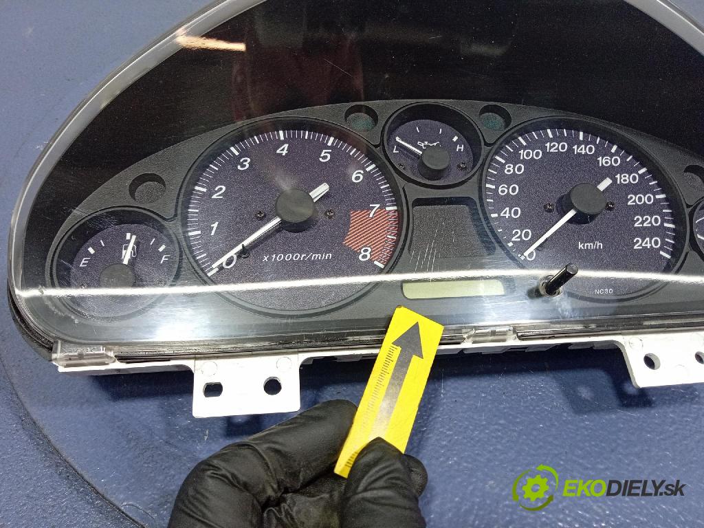 Mazda Mx-5 1999 prístrojovka/ budíky 218-050