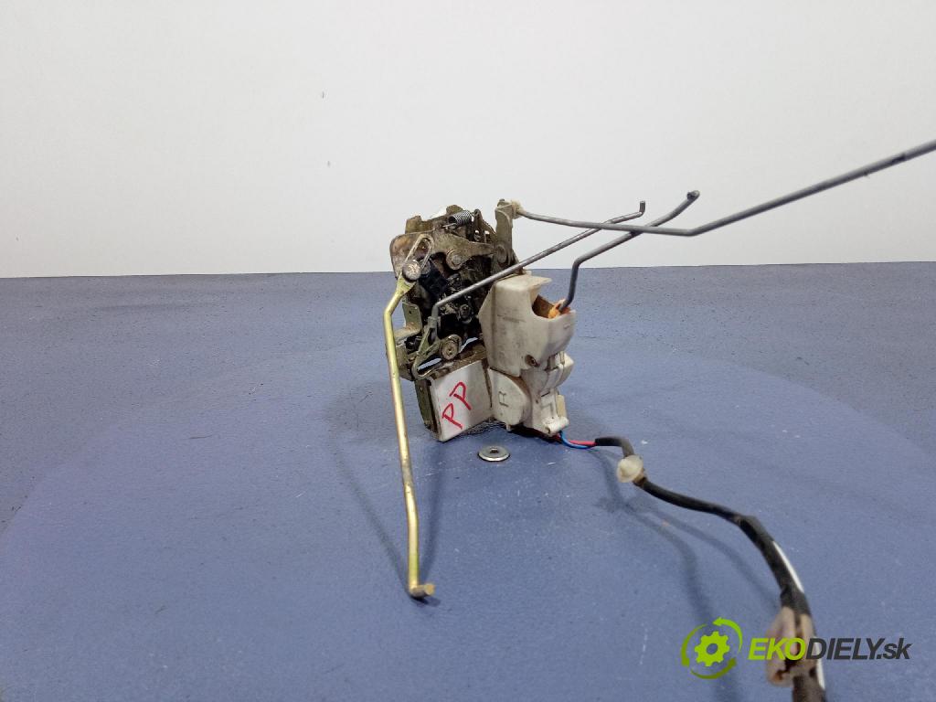 Mazda Mx-5 1999 zámok dvere Predné v pravo: