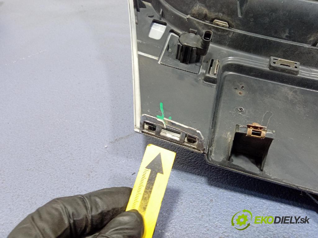 Vw Passat 2008 miežka / Gril: 3C0853651AF