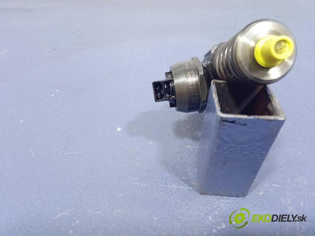 Vw Passat 2008 vstrek 038130073BQ