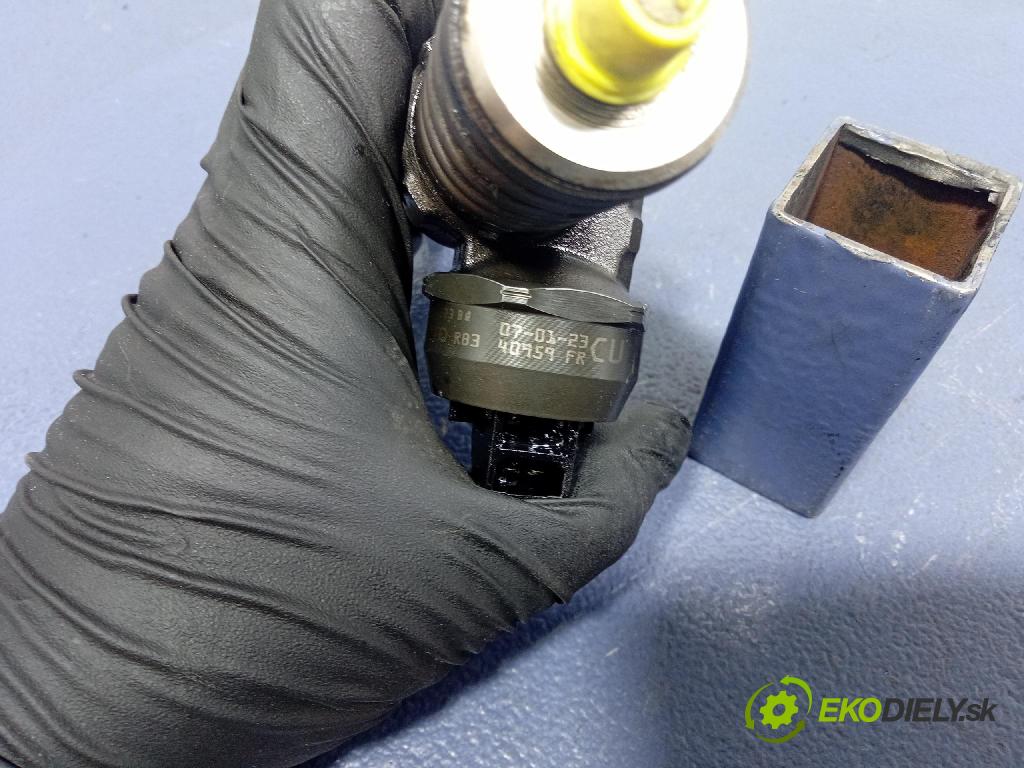 Vw Passat 2008 vstrek 038130073BQ