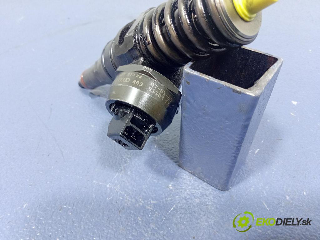 Vw Passat 2008 vstrek 038130073BQ