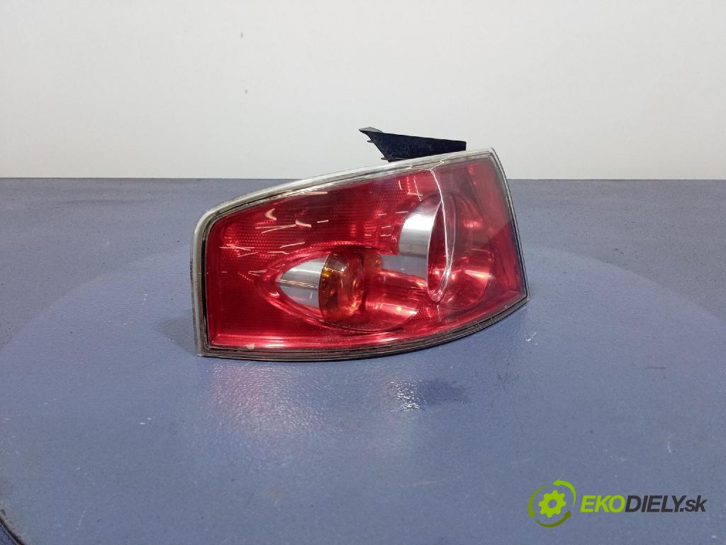 Seat Ibiza 2003 svetlo / reflektor zad ľavá Vonkajsia: 6L6945095A