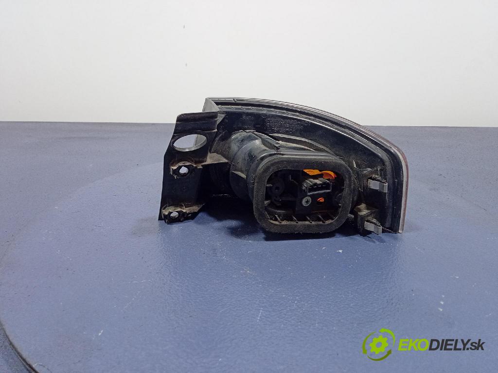 Seat Ibiza 2003 svetlo / reflektor zad ľavá Vonkajsia: 6L6945095A
