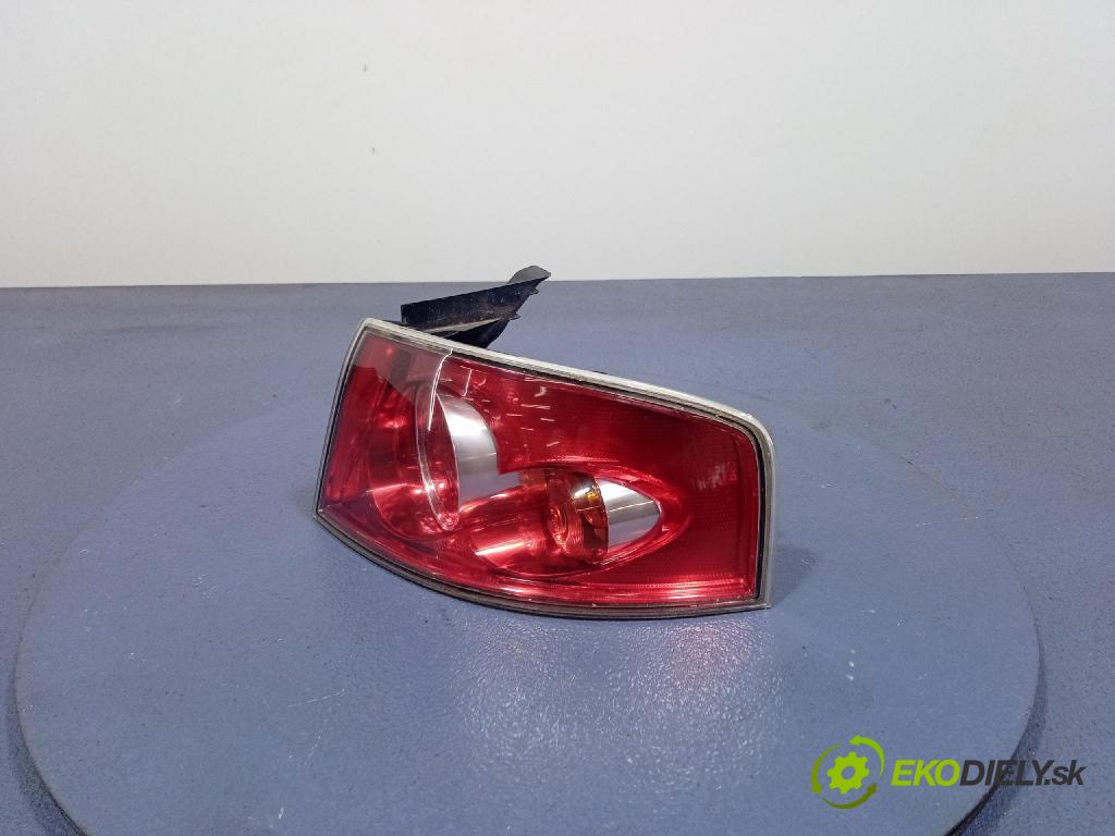 Seat Ibiza 2003 svetlo / reflektor zad Prava: Vonkajsia: 6L6945096A