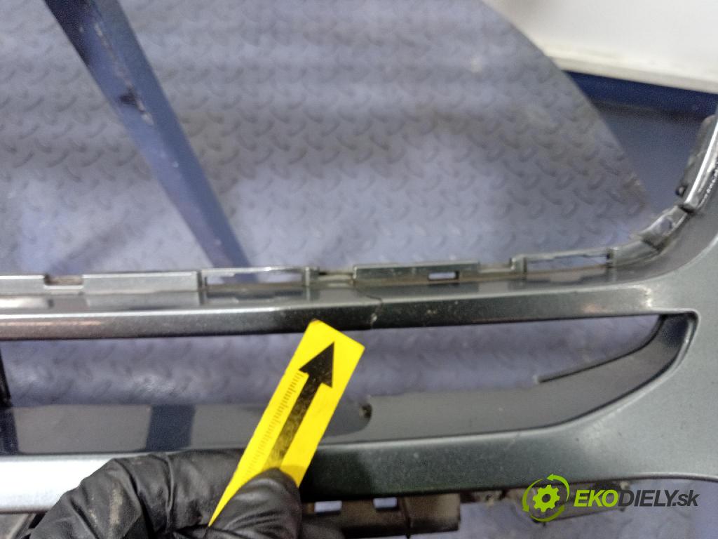 Audi S8 0 nárazník Predné 4H0807437K