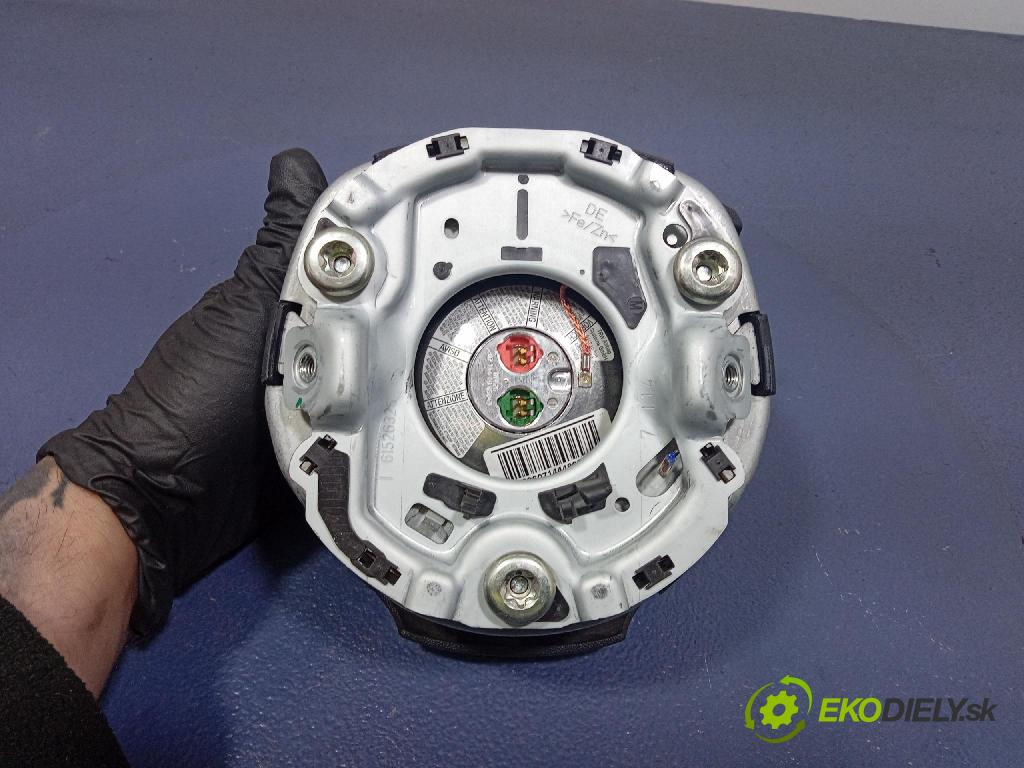 Audi A4 2007 Airbag: Řidiči: x 8E0880201DE