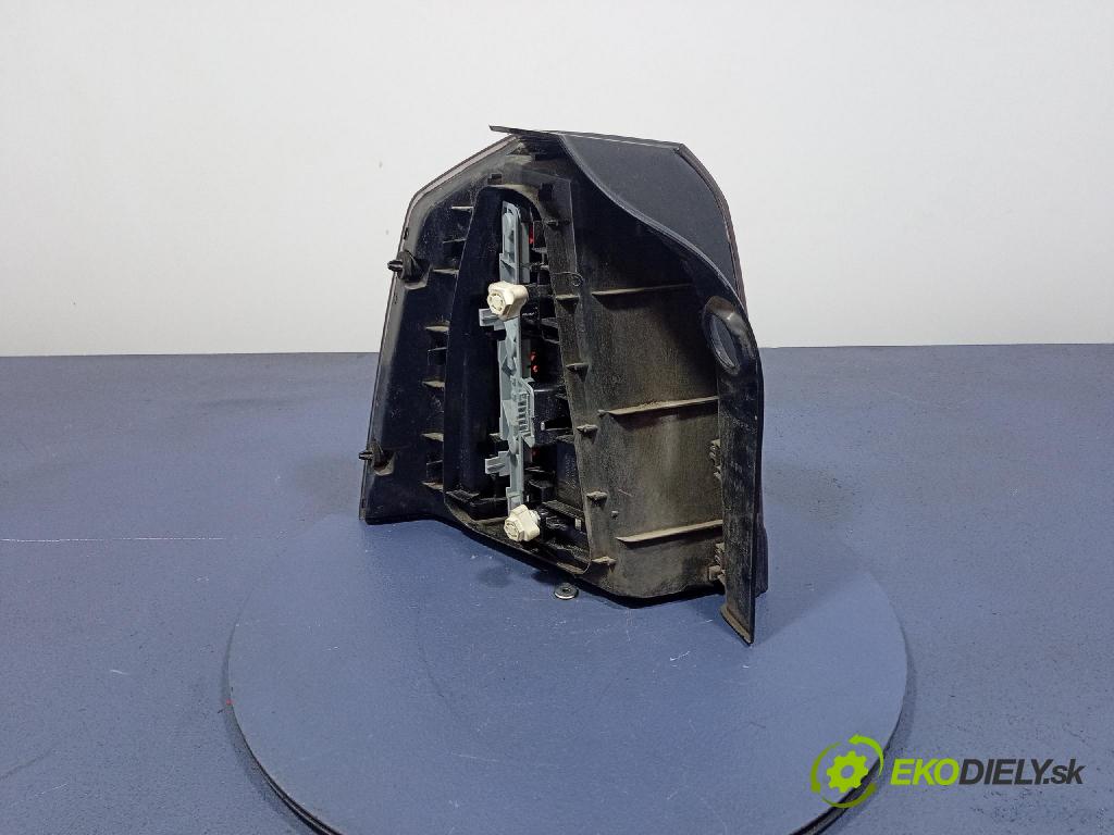 Opel Zafira 2006 svetlo / reflektor zad Prava: Vonkajsia: 442-1948R