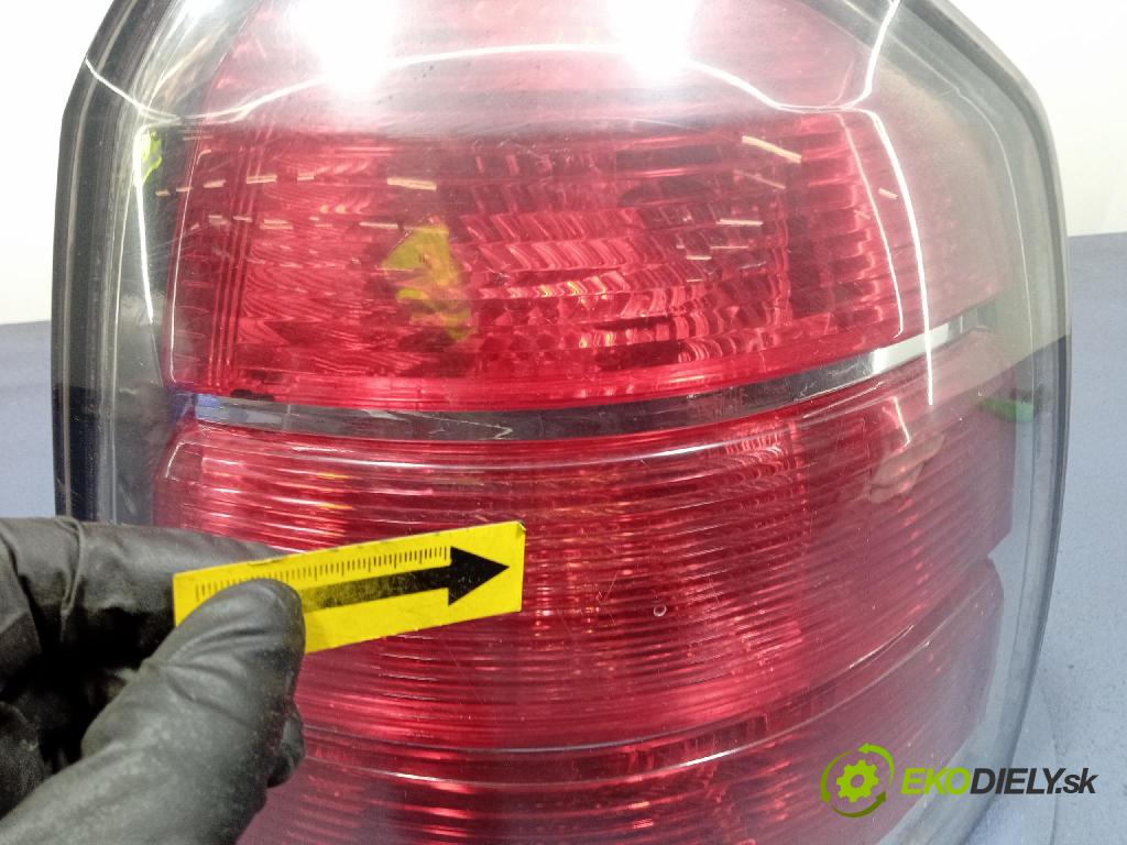 Opel Zafira 2006 svetlo / reflektor zad Prava: Vonkajsia: 442-1948R