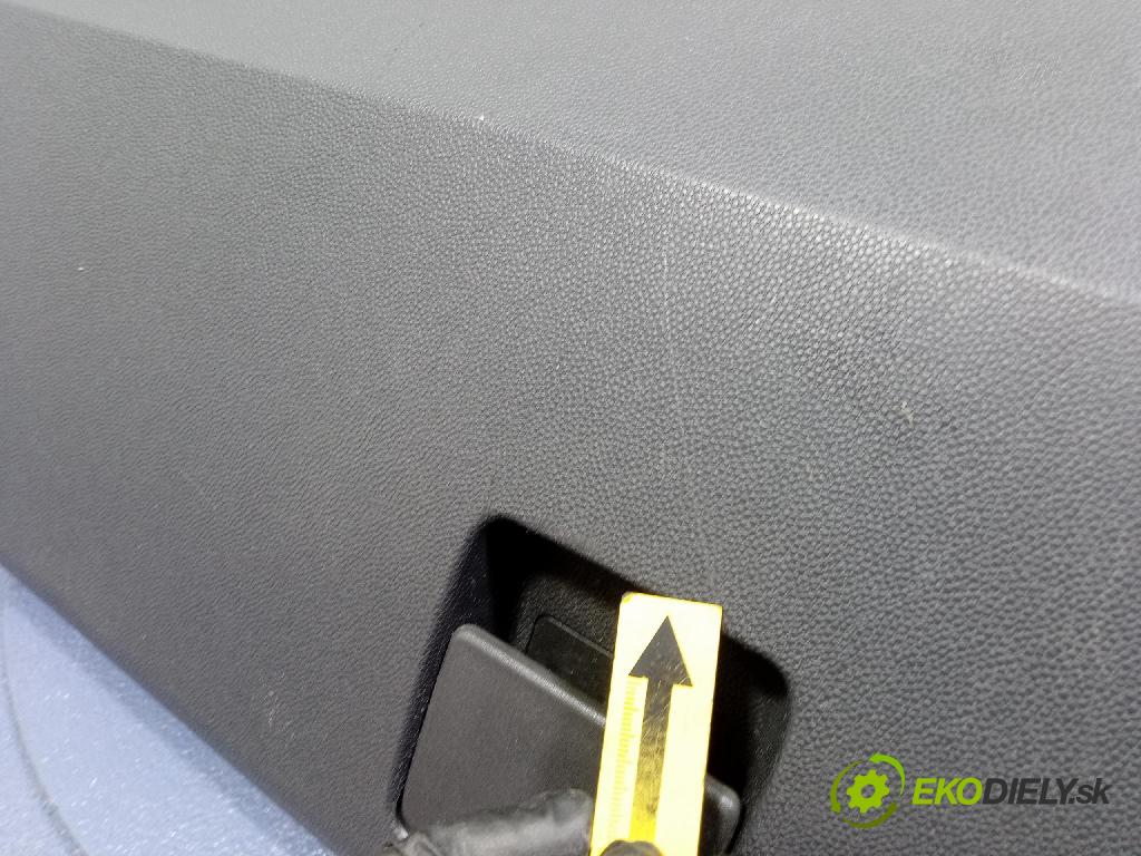 Opel Zafira 2006 kastlík 13150268