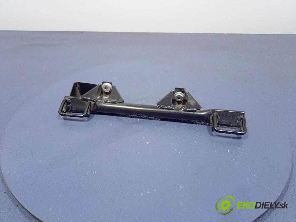 Audi A4 2007 Sedačka zadný 8E0813545B