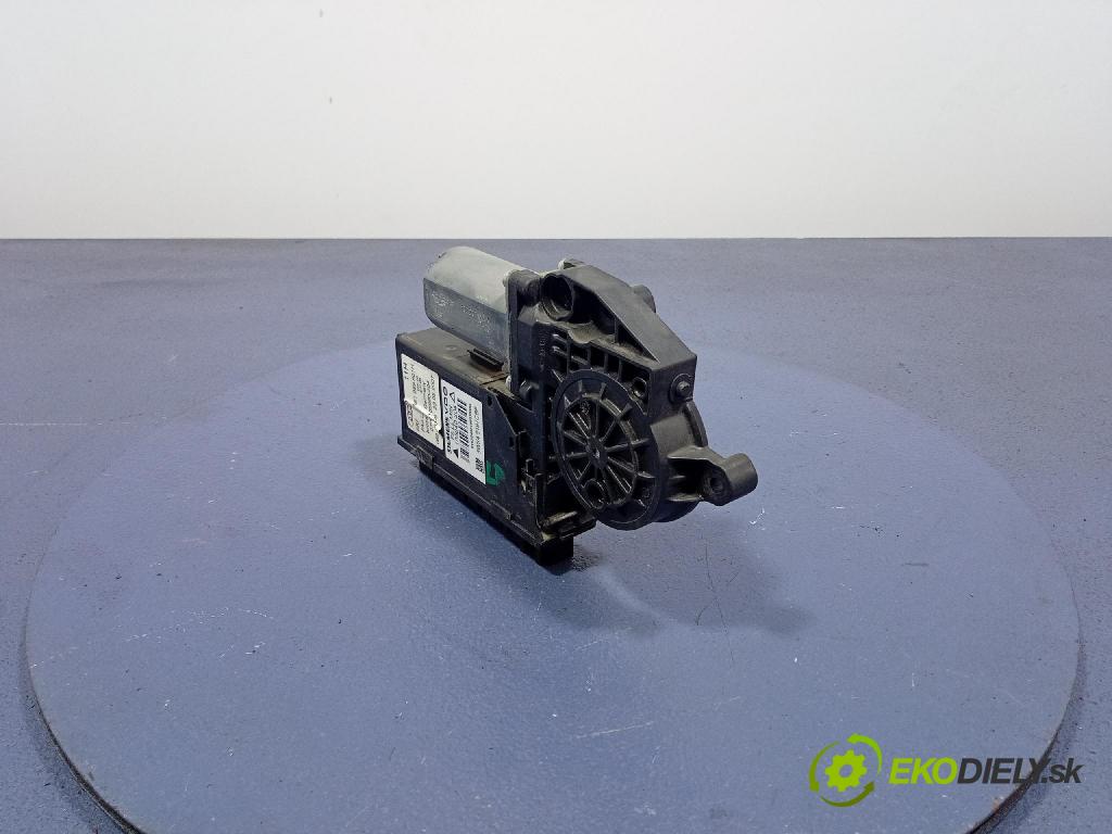 Audi A4 2007 mechanizmus okna Okná: Predné Vľavo: 8E1959801H