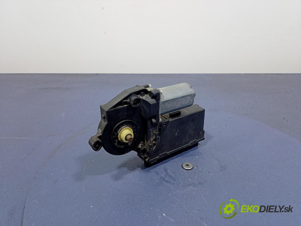 Audi A4 2007 mechanizmus okna Okná: Predné Vľavo: 8E1959801H