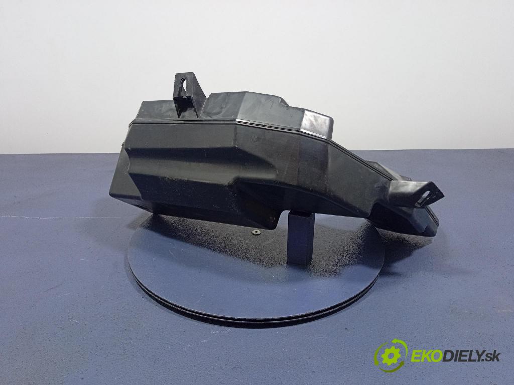 Audi A4 2007 Reproduktor / Subwoofer: 8E9035382D