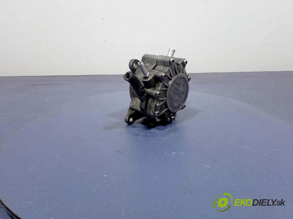 Audi A4 2007 čerpadlo vakuová 03G145209C