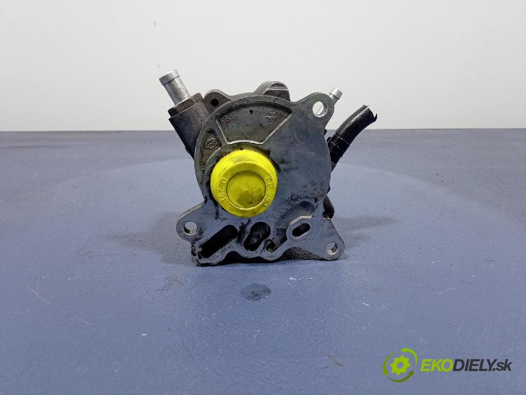 Audi A4 2007 čerpadlo vakuová 03G145209C