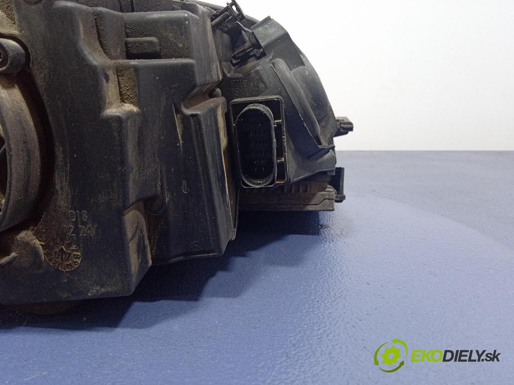 Audi A4 2007 Reflektor: Vľavo: 8E0941003AM