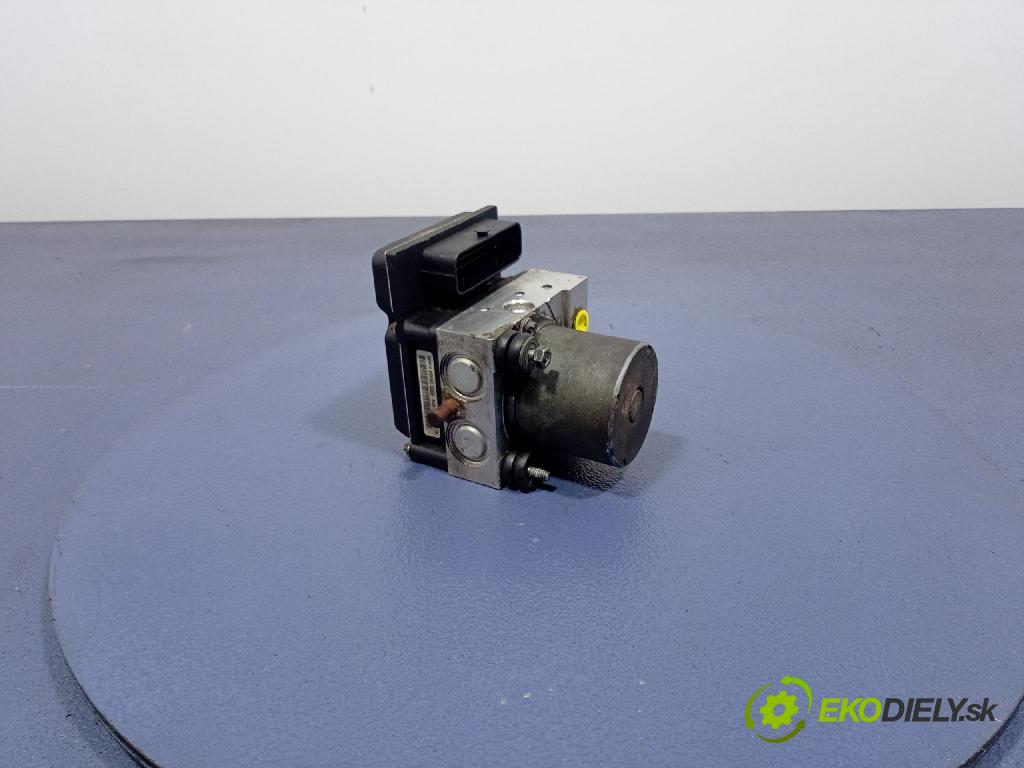 Audi A4 2007 čerpadlo ABS x 0205950474