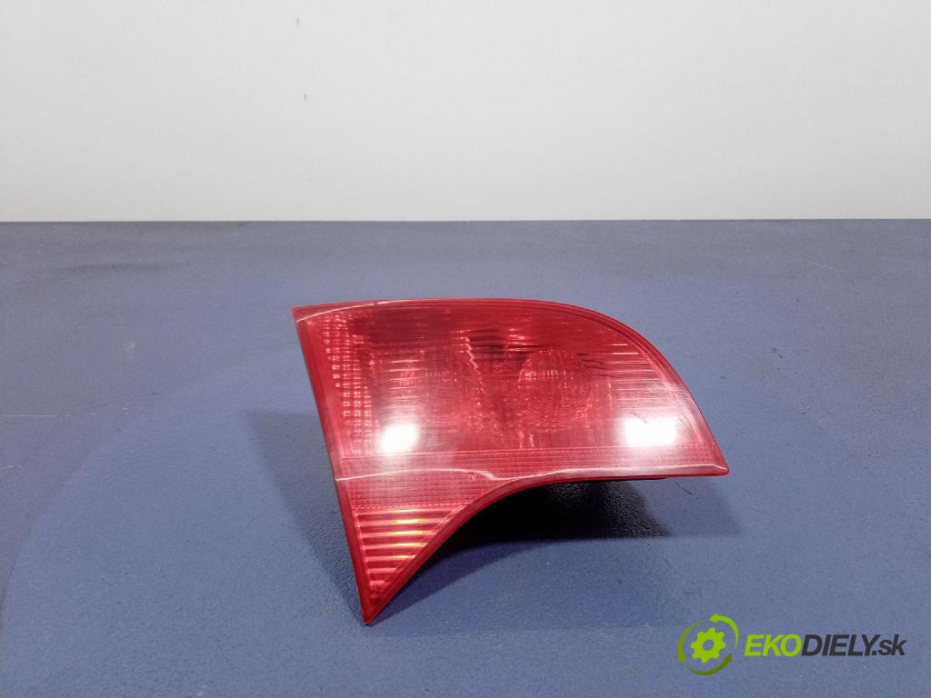 Audi A4 2007 svetlo / reflektor zad ľavá Vnútri: 8E9945093