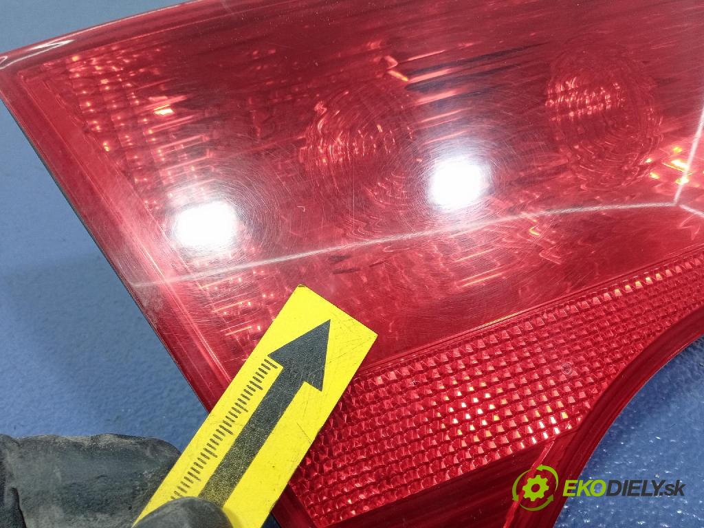 Audi A4 2007 svetlo / reflektor zad ľavá Vnútri: 8E9945093