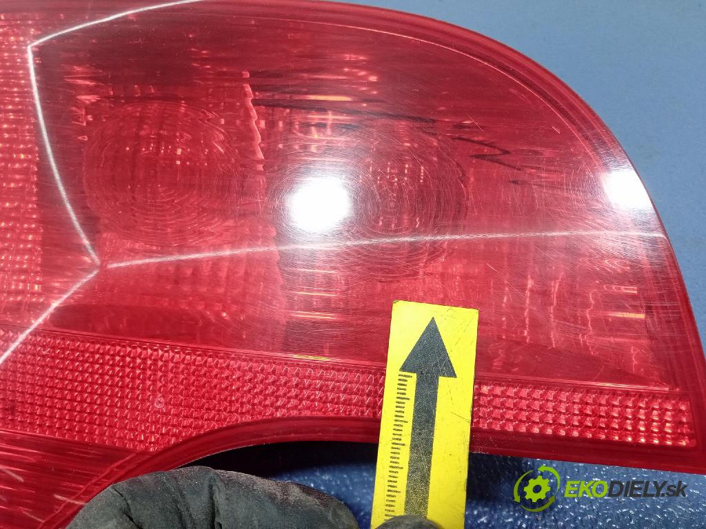 Audi A4 2007 svetlo / reflektor zad ľavá Vnútri: 8E9945093