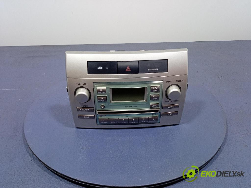 Toyota Corolla verso 2004 Radio I Navigácia: 86120-0F010