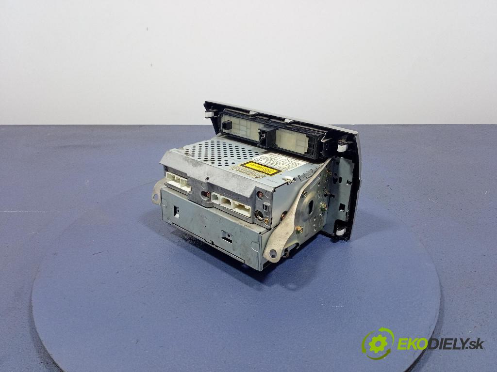 Toyota Corolla verso 2004 Radio I Navigácia: 86120-0F010