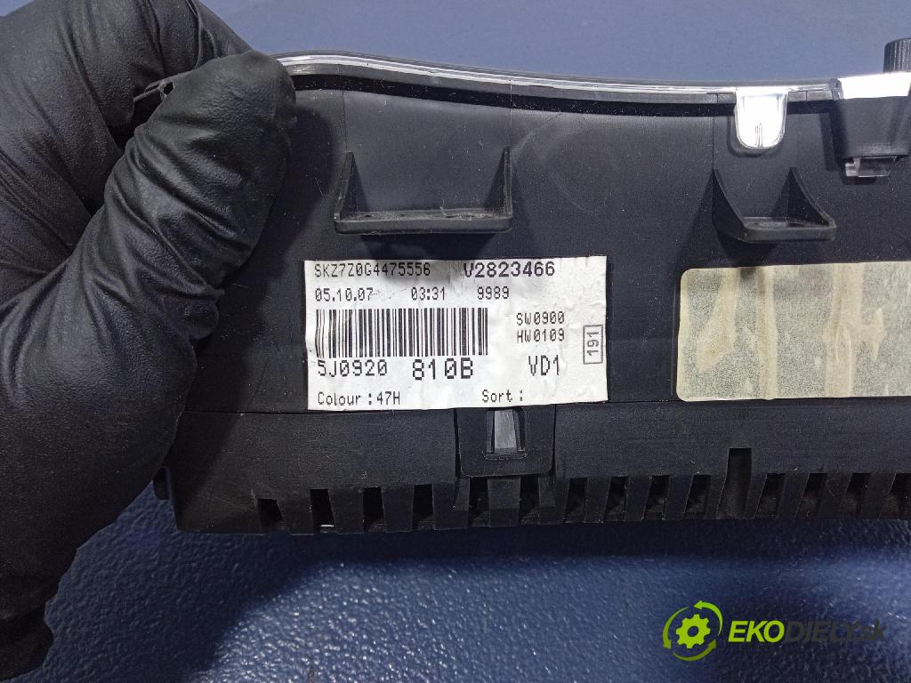 Skoda Fabia 2008 prístrojovka/ budíky 5J0920810B