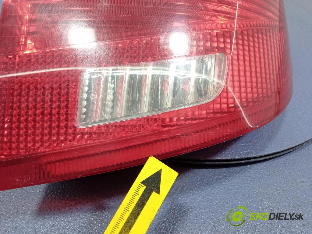 Skoda Fabia 2008 světlo Zad: Práva: Mimo: 5J6945096
