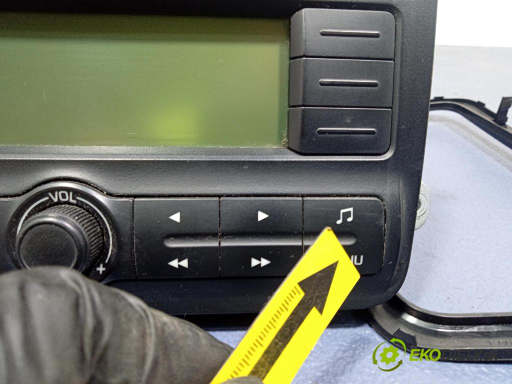 Skoda Fabia 2008 Radio I Navigácia: 5J0035161A