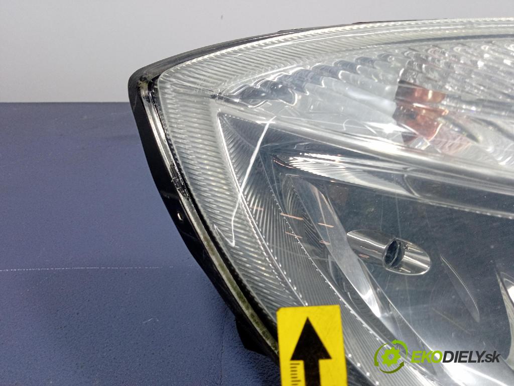 Skoda Fabia 2008 Reflektor: v pravo: