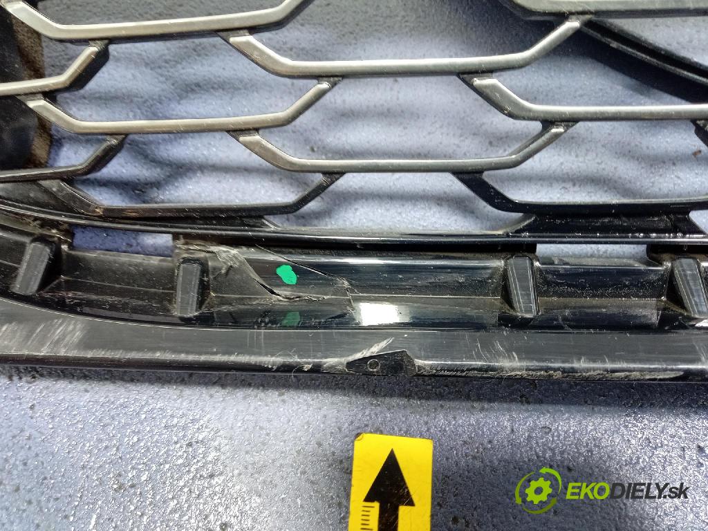 Toyota Corolla 0 miežka / Gril: 52114-YY010